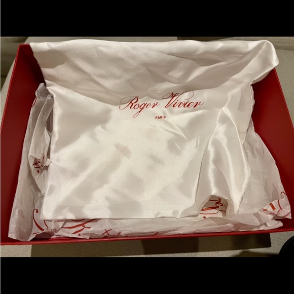 BNIB Roger Vivier black satin crystal embellished heels, perfect and never worn - Picture 5 of 9